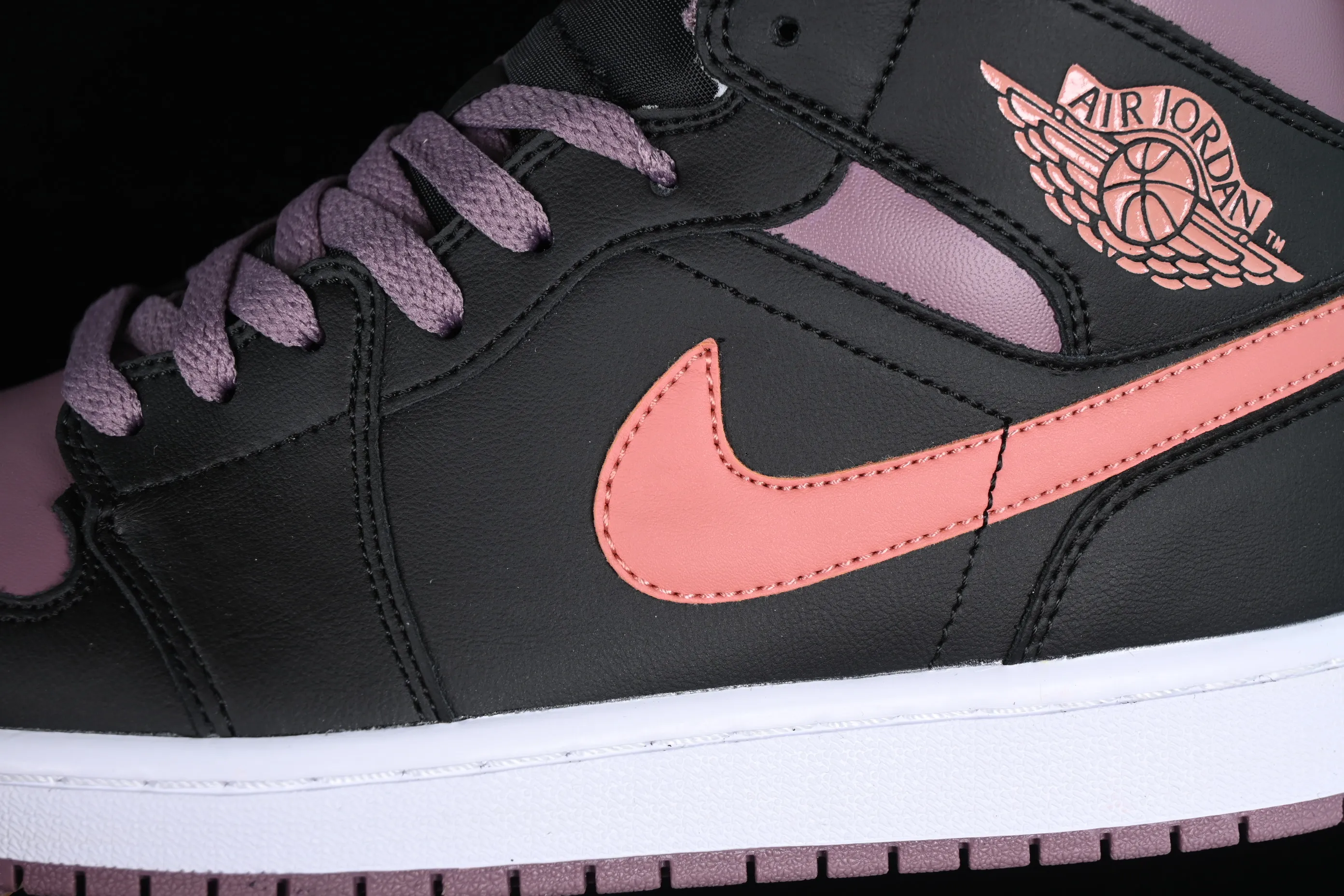 All categories Air Jordan Jordan series basketball shoes Air Jordan 1 Mid Air Jordan 1 Mid AJ1 Joe 1 black bean paste mid-top cultural and casual sneakers FB9911-008